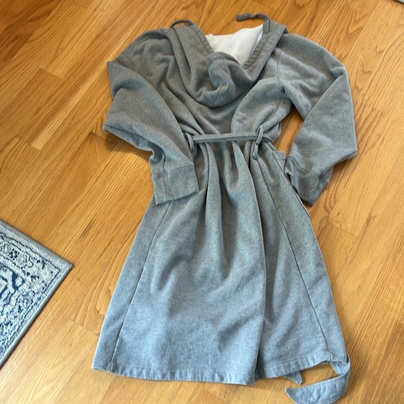 Peloton X Kassatex Grey Limited Edition Hooded Robe S/M - Picture 7 of 8